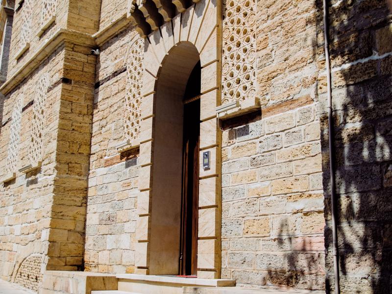Royal Antique Boutique Hotel