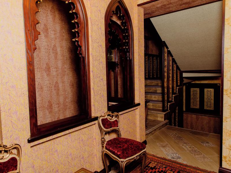 Royal Antique Boutique Hotel