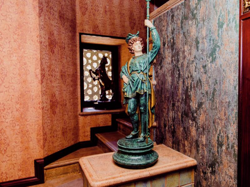 Royal Antique Boutique Hotel