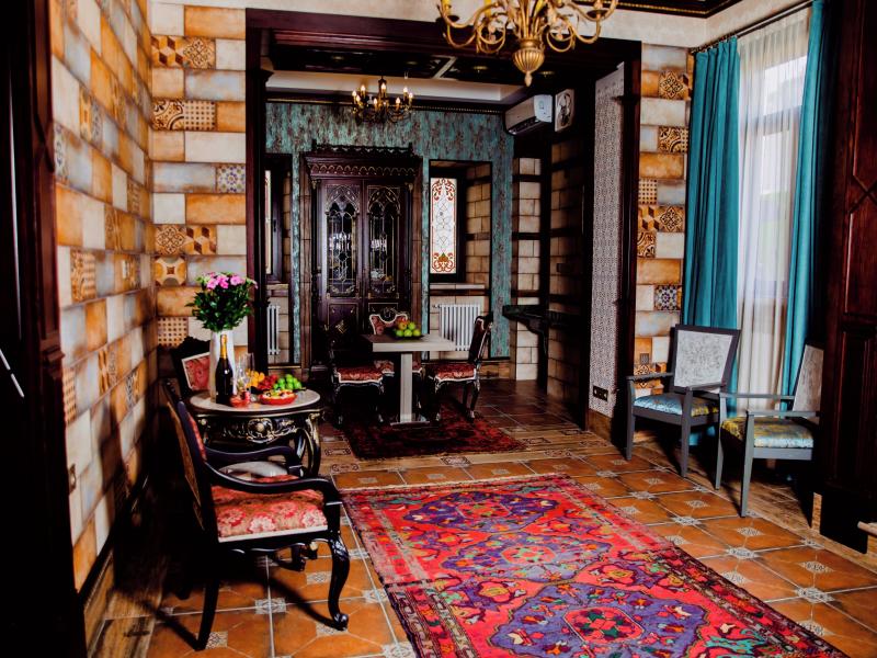 Royal Antique Boutique Hotel