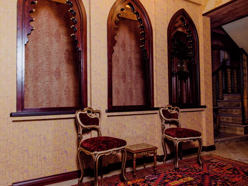 Royal Antique Boutique Hotel