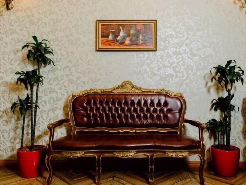Royal Antique Boutique Hotel