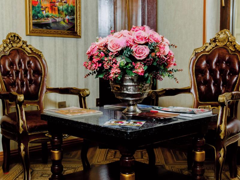 Royal Antique Boutique Hotel