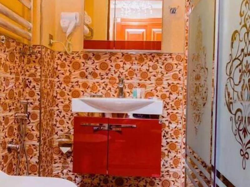 Royal Antique Boutique Hotel