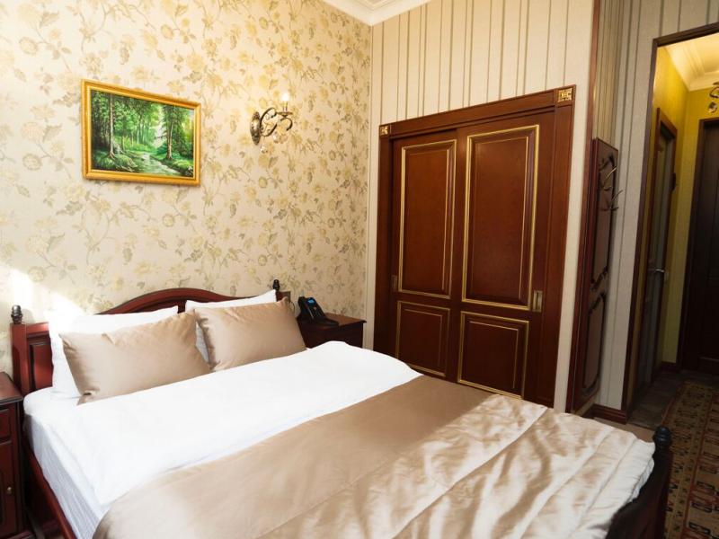 Royal Antique Boutique Hotel