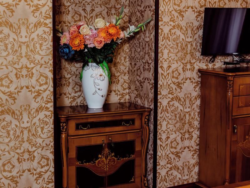 Royal Antique Boutique Hotel
