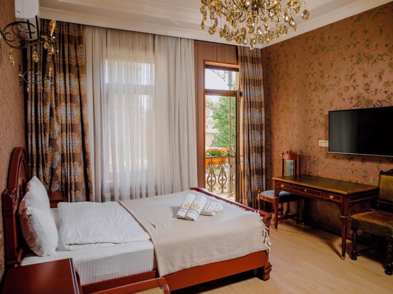 Royal Antique Boutique Hotel