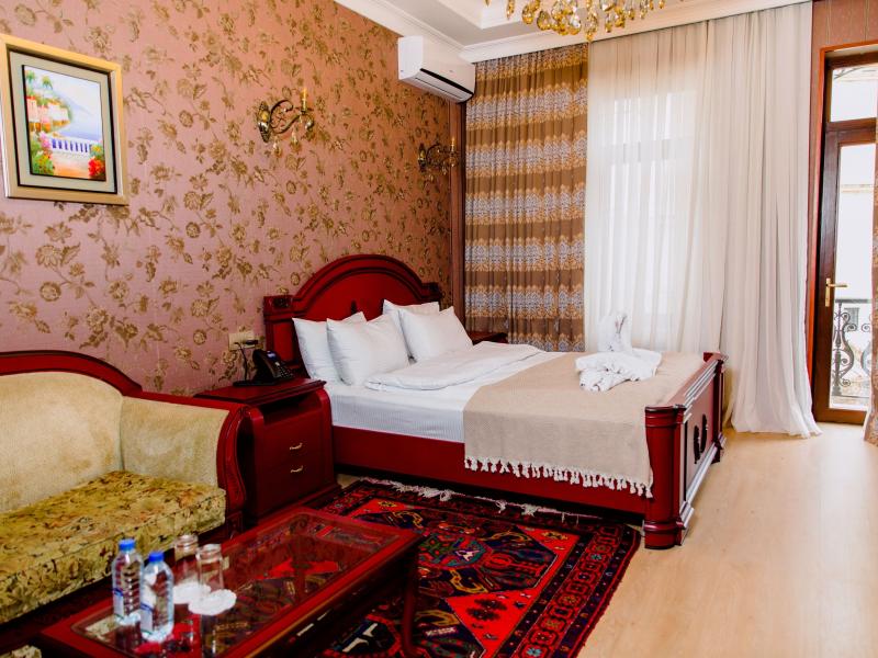 Royal Antique Boutique Hotel