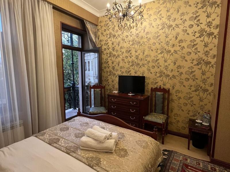 Royal Antique Boutique Hotel