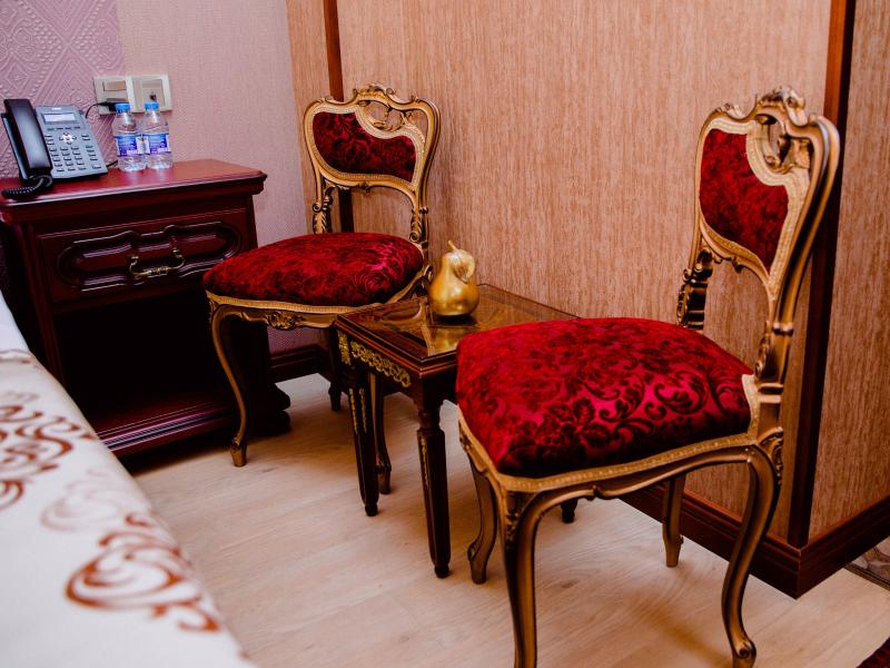 Royal Antique Boutique Hotel
