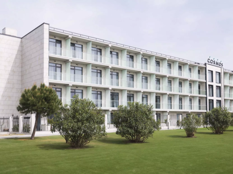 Cosmos Adler Hotel