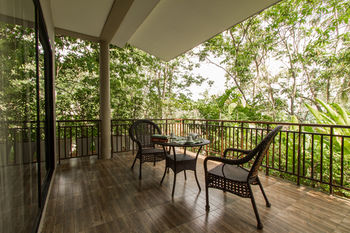 Anda Lanta Resort