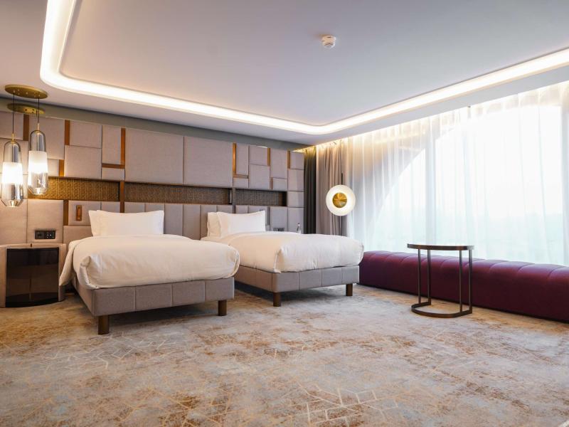 Seven Visions Resort and Places the Dvin