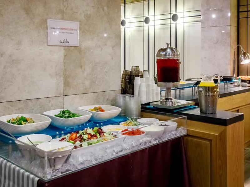 The Designers Lyj Gangnam Premier