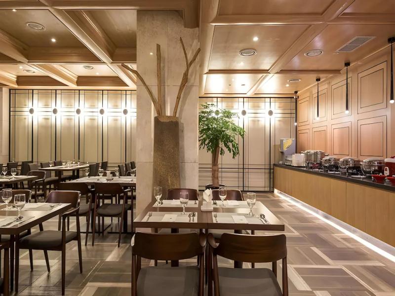 The Designers Lyj Gangnam Premier