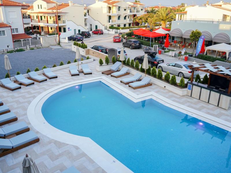 Agnes Deluxe Hotel