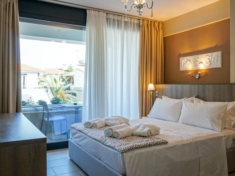 Agnes Deluxe Hotel