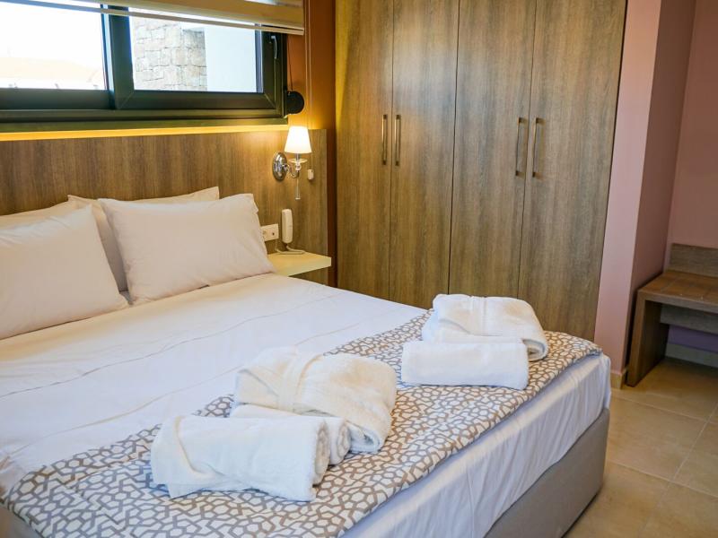 Agnes Deluxe Hotel