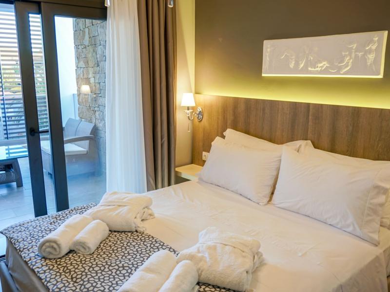 Agnes Deluxe Hotel