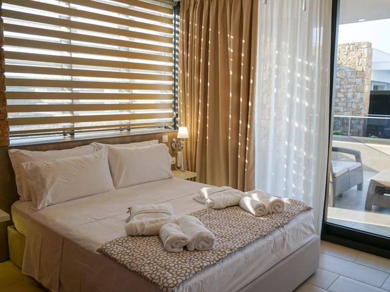 Agnes Deluxe Hotel