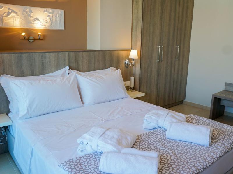 Agnes Deluxe Hotel