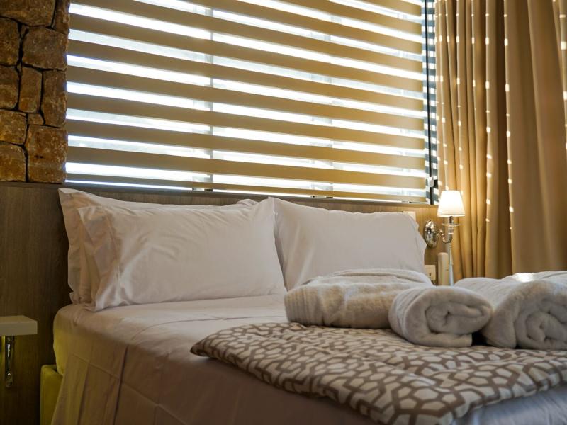 Agnes Deluxe Hotel