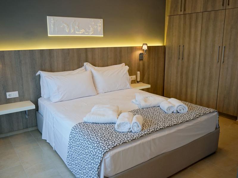 Agnes Deluxe Hotel