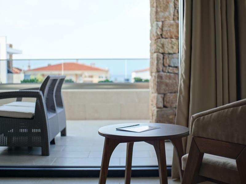 Agnes Deluxe Hotel