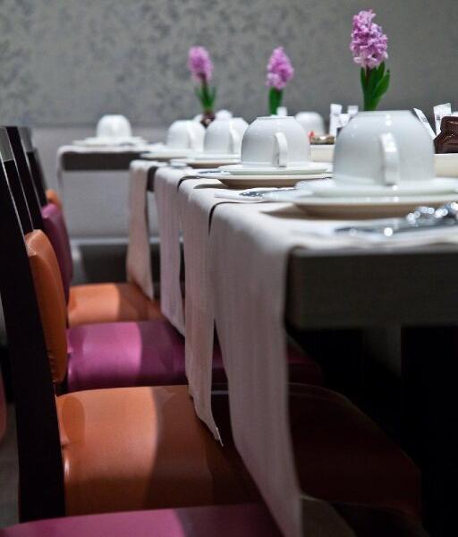 Le 12 Hotel