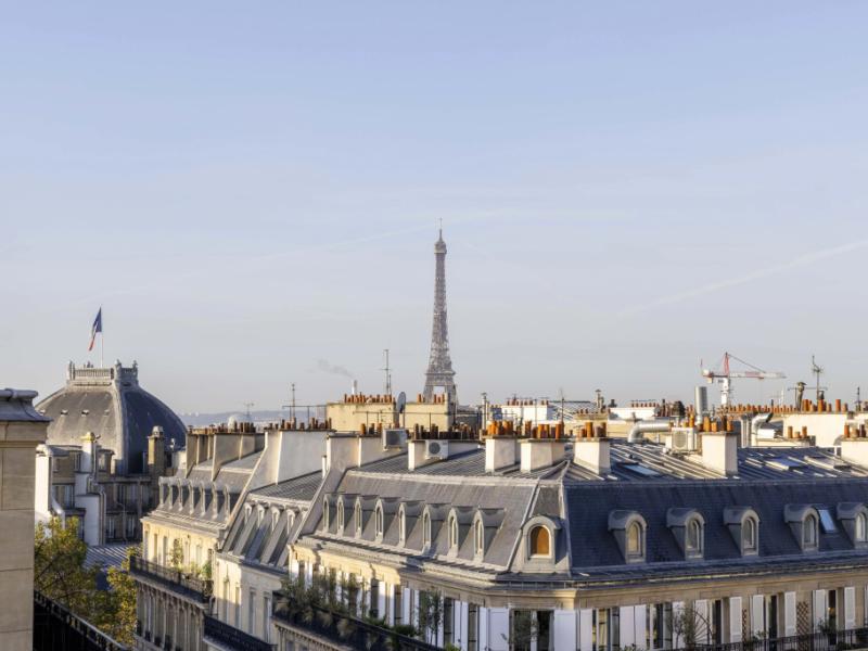 Le 12 Hotel