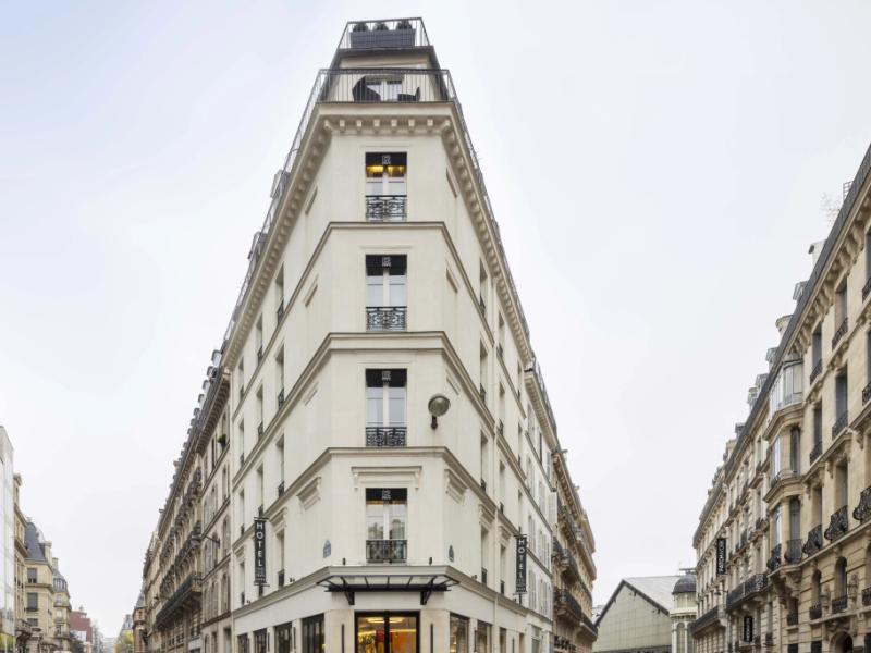 Le 12 Hotel