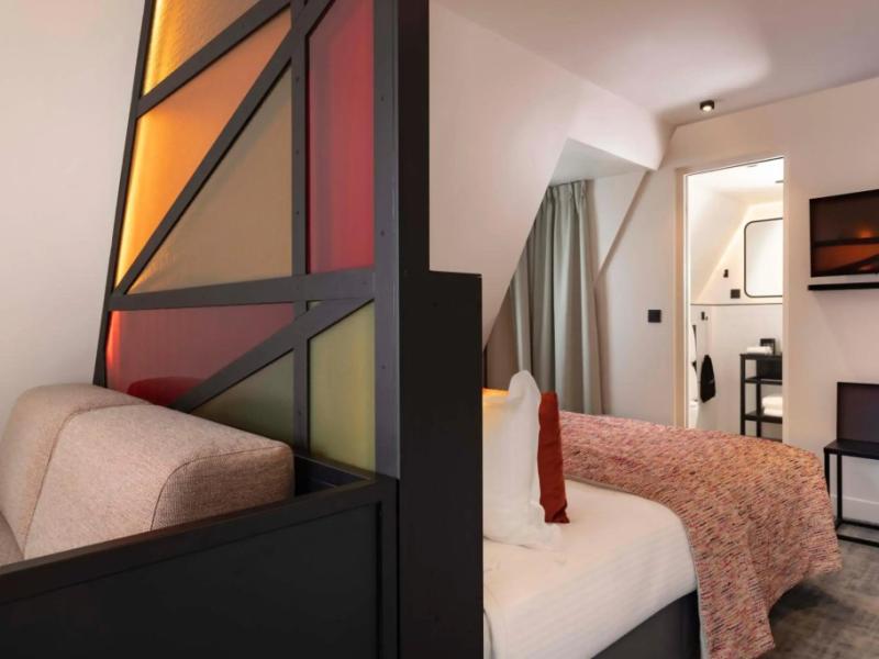 Le 12 Hotel