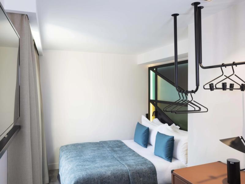 Le 12 Hotel
