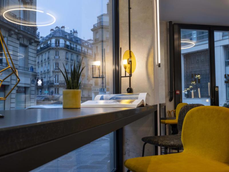 Le 12 Hotel