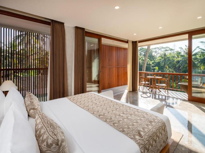 Unagi Wooden Villa by Emana