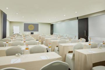 Отель Brits Hotel Kuta Legian Индонезия, Кута, фото 27