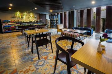 Отель Brits Hotel Kuta Legian Индонезия, Кута, фото 5