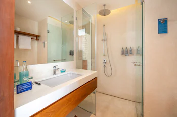Отель IZE Canggu Индонезия, Кута, фото 25