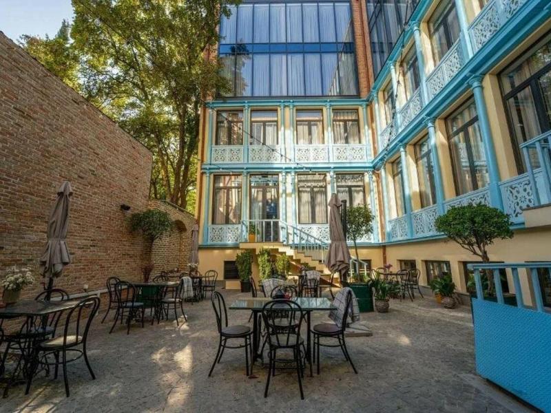 Makmani Hotel