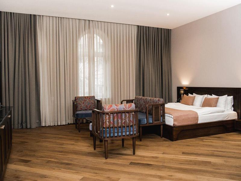Makmani Hotel