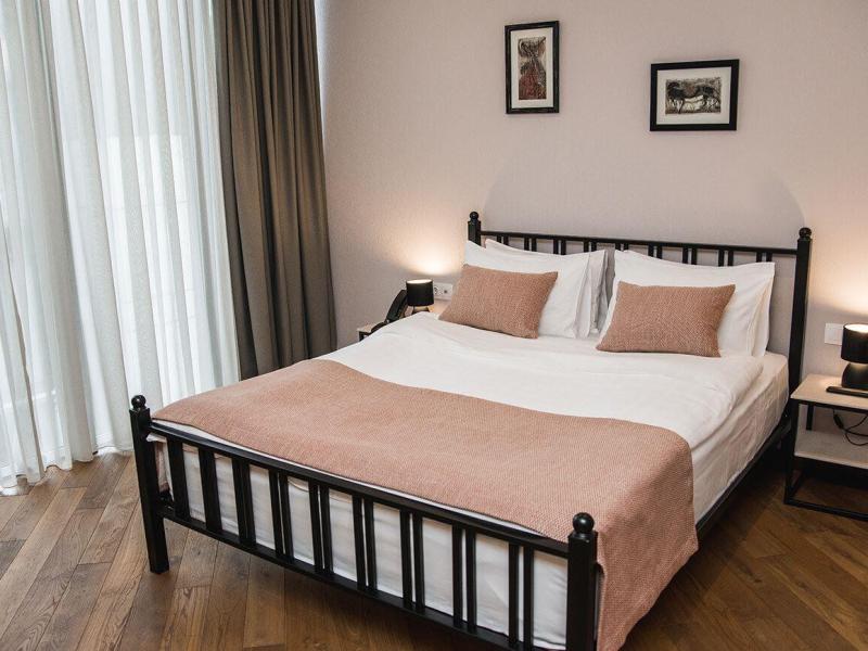 Makmani Hotel