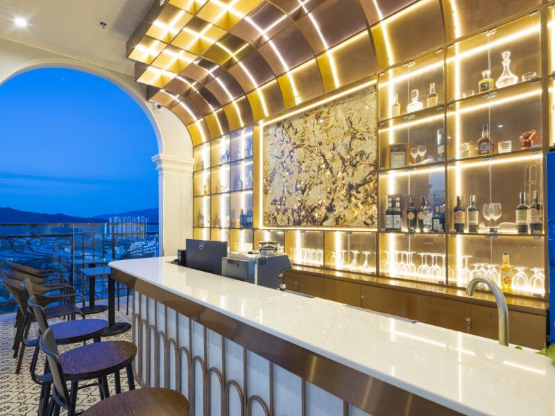 Avari Hotel Nha Trang