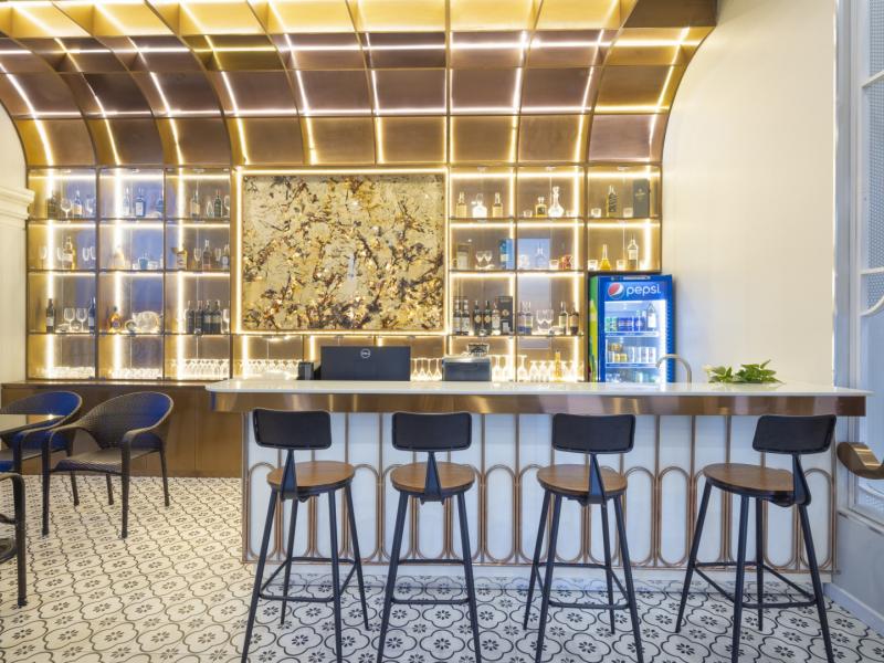 Avari Hotel Nha Trang