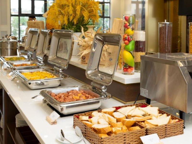 Avari Hotel Nha Trang