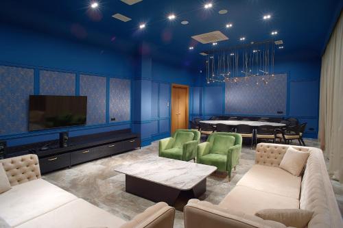 Neos Hotel