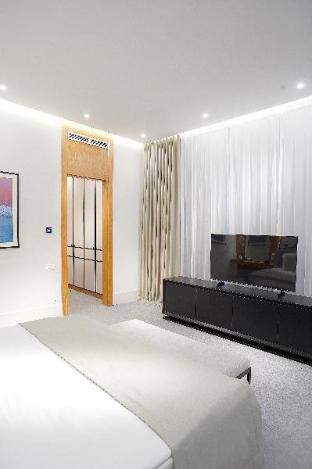 Neos Hotel