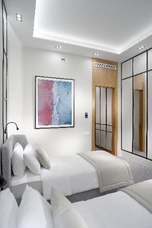 Neos Hotel