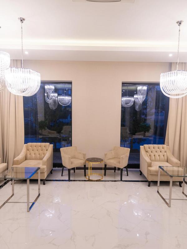 Resident City Hotel