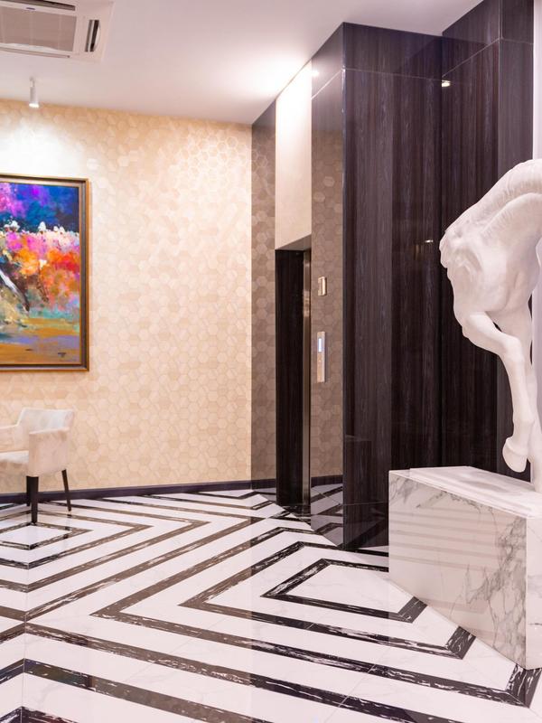 Resident City Hotel
