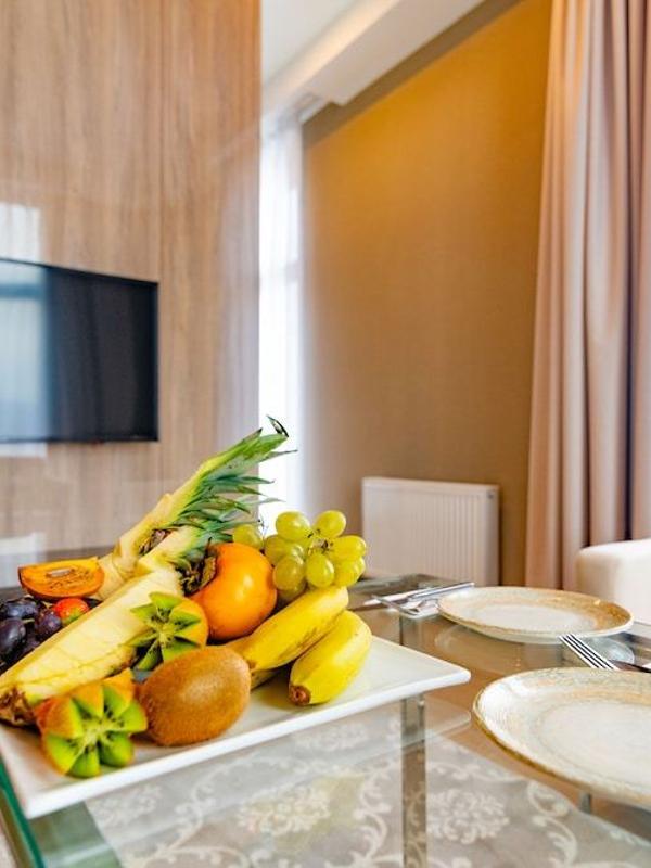 Resident City Hotel